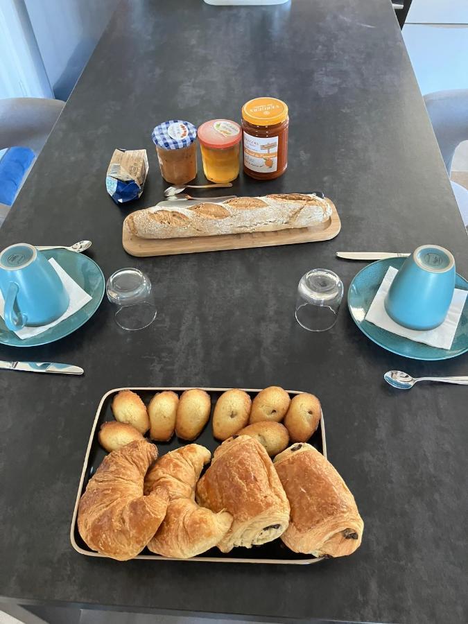 Chambre Avec Petit-Dejeuner En Provence Luberon La Tour-d'Aigues Екстер'єр фото